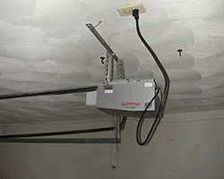 State Garage Door Service Streetsboro, OH 330-485-9222 - gar-opener-01